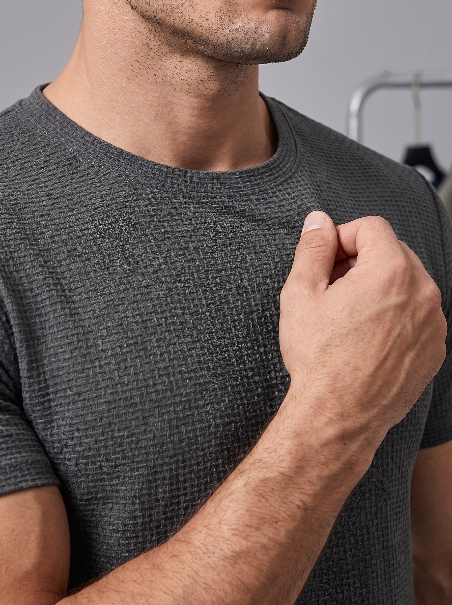 Holden – Men’s Crew Neck Shirt